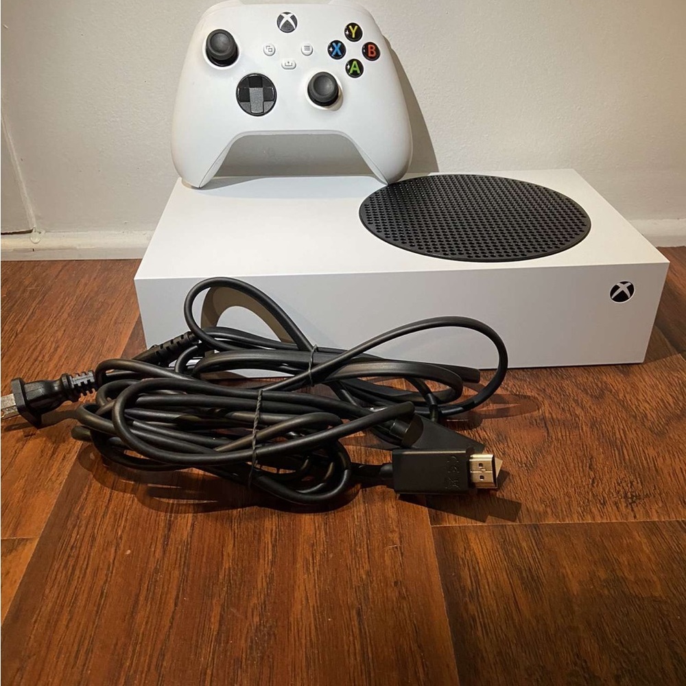 Xbox series s   Used